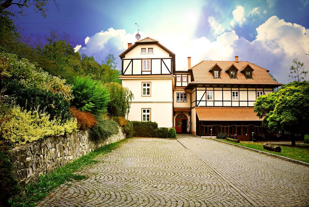 Penzion Diana Teplice nad Bečvou エクステリア 写真